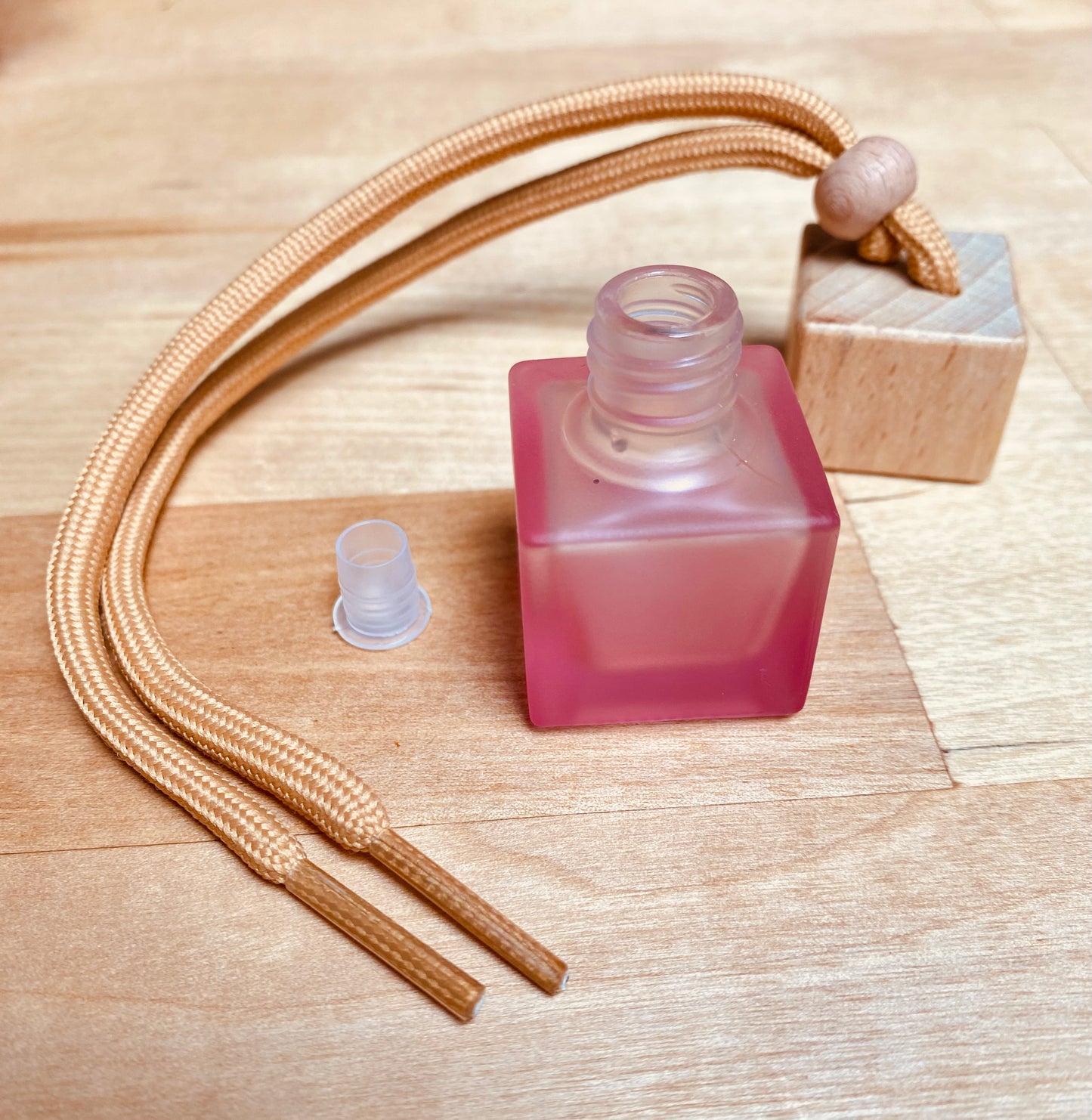 Car Diffuser Hanging Frosted Bottle with Wooden Lid- 8ml